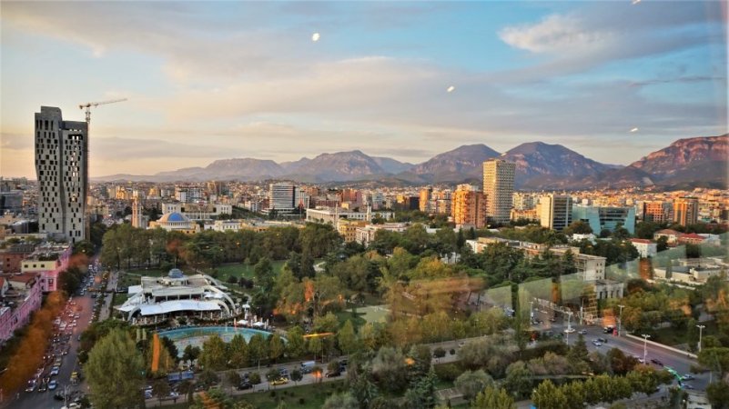 Tirane, jepet me qera zyre Kati 2, 20 m² 180 € (Qendër, Tirane)