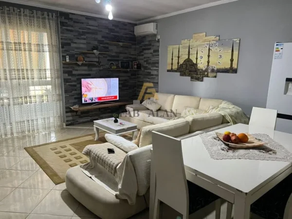 Tirane, shitet apartament 2+1 Kati 3, 120 m² 135.000 € (Fresku)
