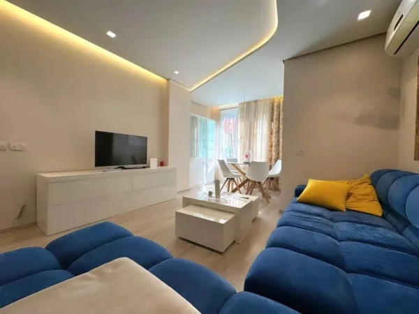 Tirane, shitet apartament 2+1 , 80 m² (Liqeni i Thate)