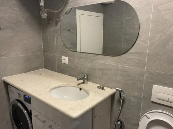 Tirane, jepet me qera apartament 1+1+Ballkon Kati 2, 68 m² 650 € (Stadiumìi Dinamo)