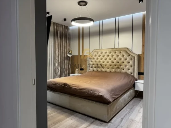 Tirane, shitet apartament 2+1+2 Kati 1, 109 m² 240.000 € (Komisariati nr.4)