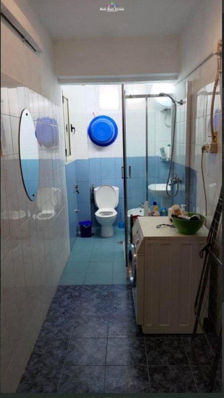Tirane, jepet me qera Vile 2+1 Kati 1, 80 m² 600 € (mine peza)