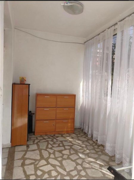 Tirane, jepet me qera Vile 2+1 Kati 1, 80 m² 600 € (mine peza)