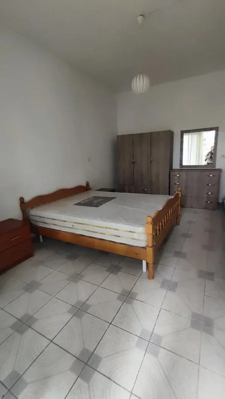 Tirane, jepet me qera apartament 1+1 Kati 1, 65 m² 350 € (Don Bosko)