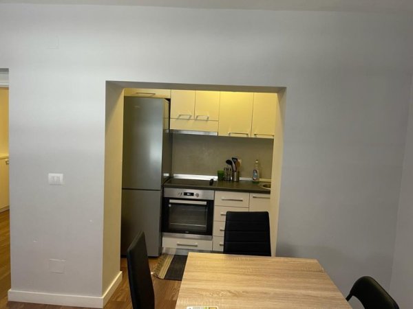 Tirane, jepet me qera apartament 1+1 Kati 1, 45 m² 650 € (Stadiumi Dinamo)
