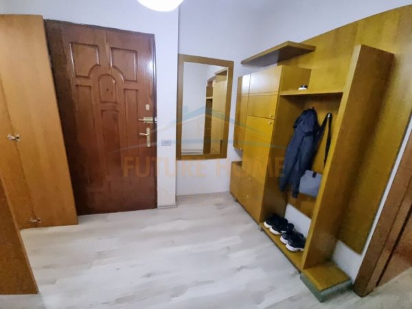 Tirane, jepet me qera apartament 1+1 Kati 0, 52 m² 380 € (Rruga Idriz Dollaku)