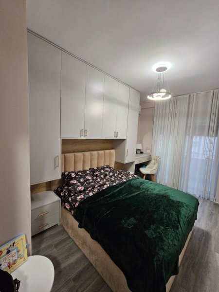 Okazion: Penthause me verande panoramike Linze, Rruga e Dajtit, i arreduar ne 2023 | Penthouse 2+1+Ballkon Kati 4, 176 m²