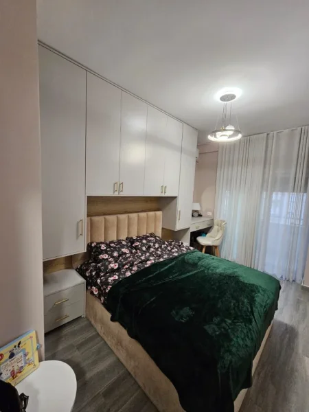 Okazion: Penthause me verande panoramike Linze, Rruga e Dajtit, i arreduar ne 2023 | Penthouse 2+1+Ballkon Kati 4, 176 m²