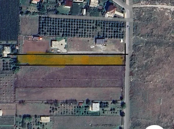 Shkoder, shitet toke(nderrohet), 4.400 m² ish-Fusha e Aviacionit.