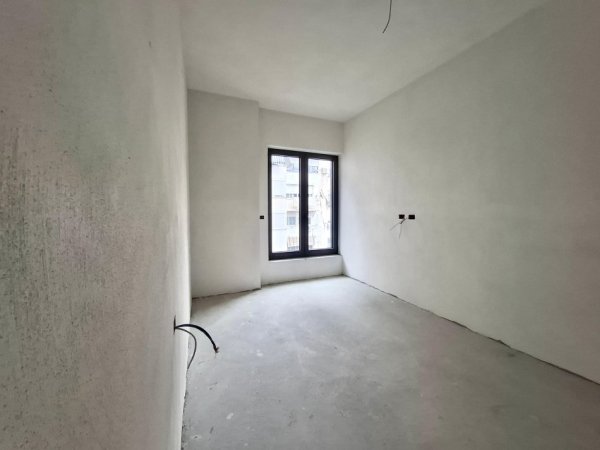 🏠 SHITET:  1+1+Mubdesi Blerje Post Parkimi 50.000 Euro Extra (📍 Rr. E Kosovareve - Vendodhje Fantastike, Ndodhet Fiks Ne Krah Te Hotel Dynasty )  248.150€****