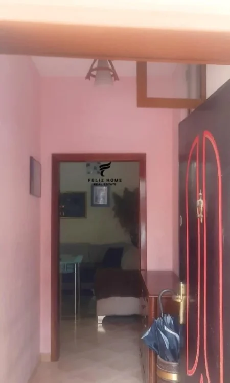 jepet me qera Vile 1 Katshe Kati 1, 100 m² 1.300 € (BULEVARDI ZOGU 1)