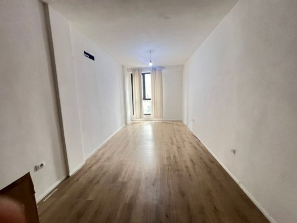 Tirane, jepet me qera apartament 1+1 Kati 2, 66 m² 400 € (fusha e aviacionit , rezidenca turdiu)
