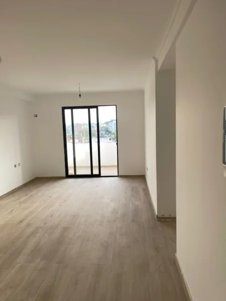 Tirane, shitet apartament 1+1 Kati 4, 98 m² 148.500 € (ASTIR)