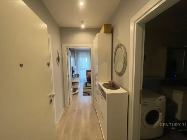 Tirane, jepet me qera apartament 2+1 Kati 10, 80 m² 650 € (kompleksi Magnet)