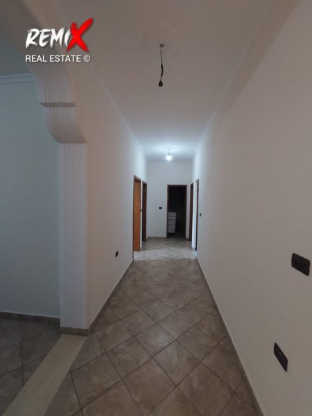 Durres Plazh, shitet Vile 2 Katshe Kati 2, 460 m² 120.000 € 