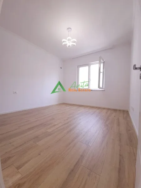 Tirane, shitet apartament 2+1 Kati 7, 95 m² 210.000 € (Zogu i Zi)