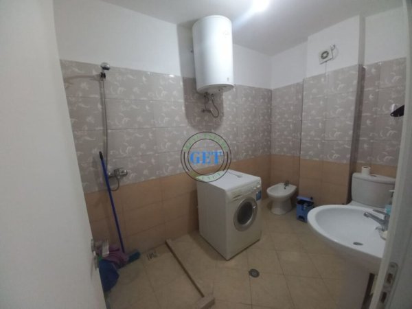 Durres, jepet me qera apartament 1+1 Kati 6, 70 m² 300 € (Plazh, Durrës)