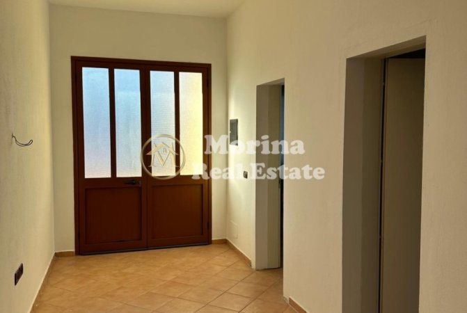 Tirane, jepet me qera shtepi 2+1 Kati 3, 88 m² 350 € (Shkoze)