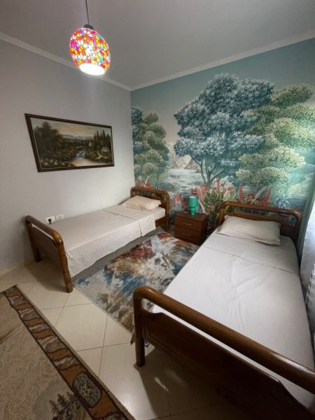 Tirane, jepet me qera apartament 2+1+Ballkon Kati 5, 98 m² 1.000 € (rr e elbasanit)