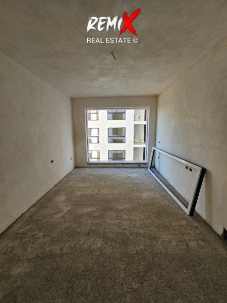 Mali Robit, shitet apartament 1+1+Aneks Kati 4, 56 m² 70.000 € 