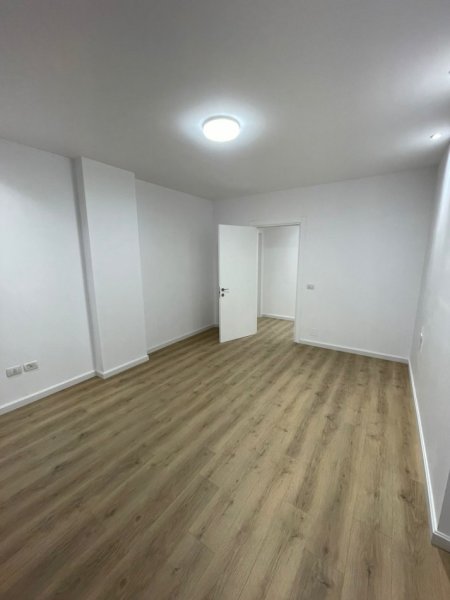 Tirane, shitet apartament 2+1+Ballkon Kati 3, 105 m² 170.000 € (Kodra e Diellit)