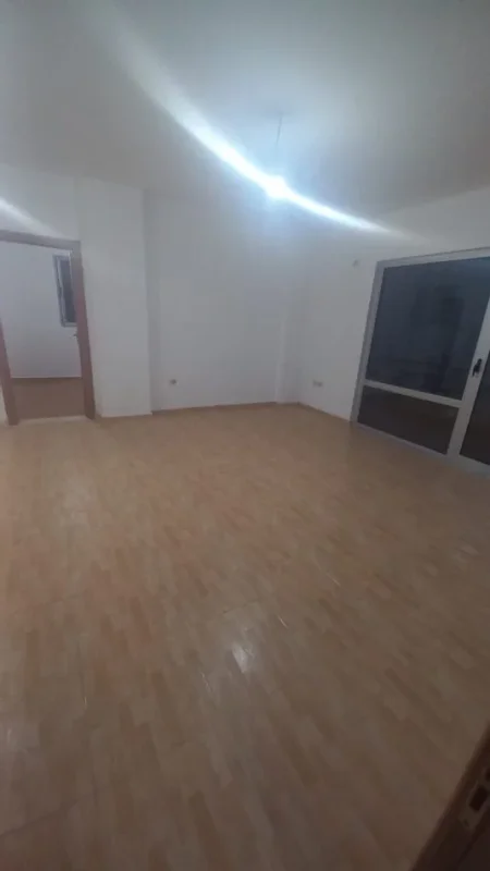 Tirane, shitet apartament 3+1+Ballkon Kati 3, 132 m² 193.000 € (Kodra e Diellit)