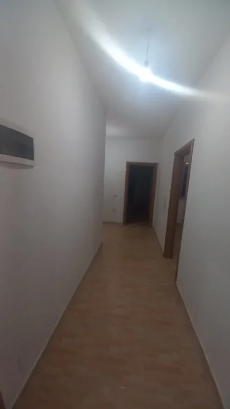 Tirane, shitet apartament 3+1+Ballkon Kati 3, 132 m² 193.000 € (Kodra e Diellit)