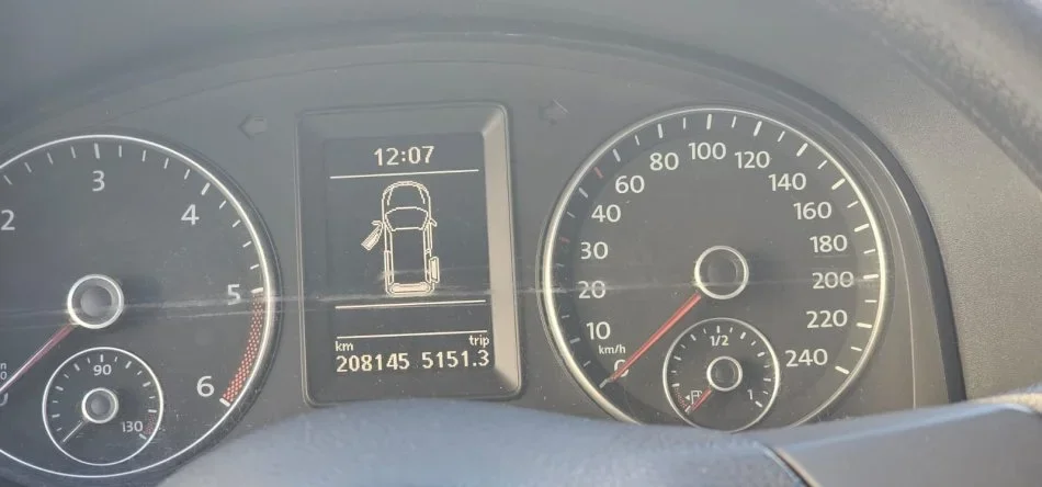 OKAZION !! Tirane, SHITET OSE NDERROHET VOLKSWAGEN CADY Nafte, e bardhë manuale Kondicioner 208.000 km 8.500 €