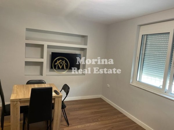 Tirane, jepet me qera apartament 1+1 Kati 1, 55 m² 650 € (Blloku)