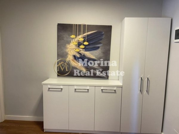 Tirane, jepet me qera apartament 1+1 Kati 1, 55 m² 650 € (Blloku)