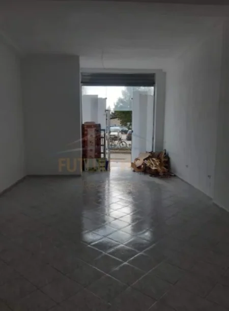 Tirane, shitet ambjent biznesi Kati 0, 51 m² 90.000 € (Rruga e Qelqit, Kombinat, Tiranë AREA47290)