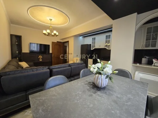 Durres, shitet apartament 2+1 Kati 4, 74 m² 140.000 € 