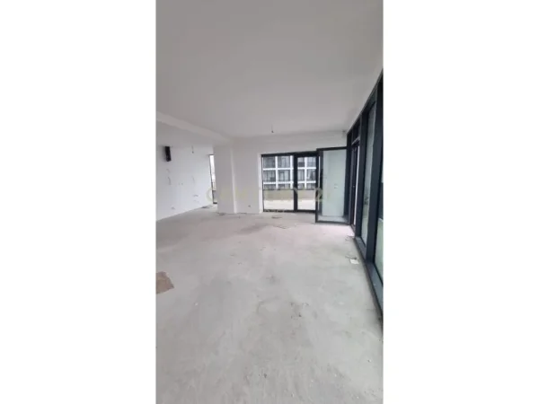 Tirane, jepet me qera apartament 3+1 Kati 7, 232 m² 3.000 € (Lake View Residences Tirana, Albania)