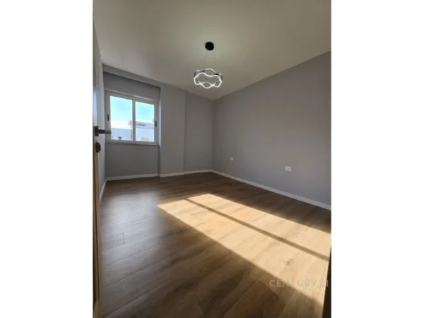 Tirane, shitet apartament 2+1 Kati 8, 99 m² 108.000 € 