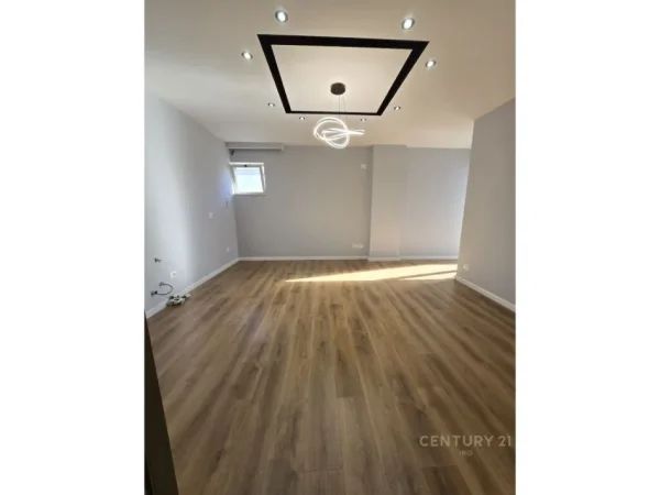 Tirane, shitet apartament 2+1 Kati 8, 99 m² 108.000 € 