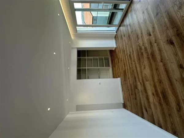 Tirane, shitet apartament Kati 2, 325 m² (TEG)