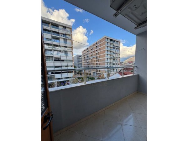 Tirane, jepet me qera apartament 2+1 Kati 3, 105 m² 700 € (Don Bosko)
