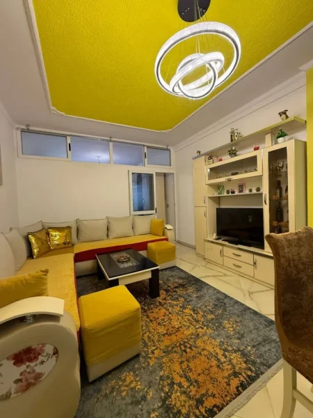 Durres, shitet apartament 1+1+Ballkon Kati 2, 60 m² 65.000 € (Rr Pavaresia)