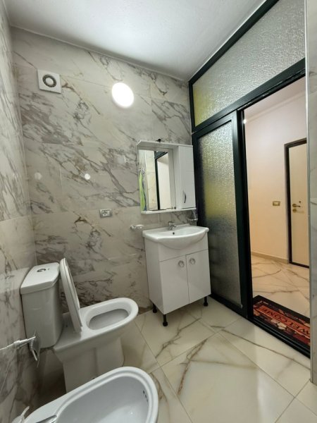 Durres, shitet apartament 1+1+Ballkon Kati 2, 60 m² 65.000 € (Rr Pavaresia)