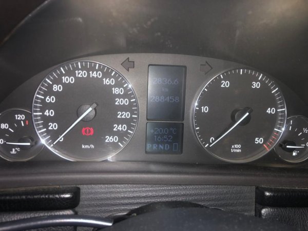 Tirane, shes me portobagazh Mercedes Benz Nafte, gri metalizato automatik Kondicioner 4.001 €