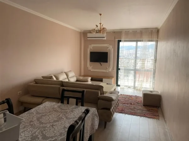 Tirane, jepet me qera apartament 2+1+Ballkon Kati 11, 70 m² 570 € (RRUGA E KAVAJES)