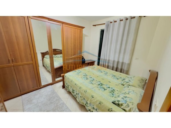 Tirane, shitet apartament 1+1 Kati 3, 69 m² 143.000 € (Rruga Reshit Petrela)