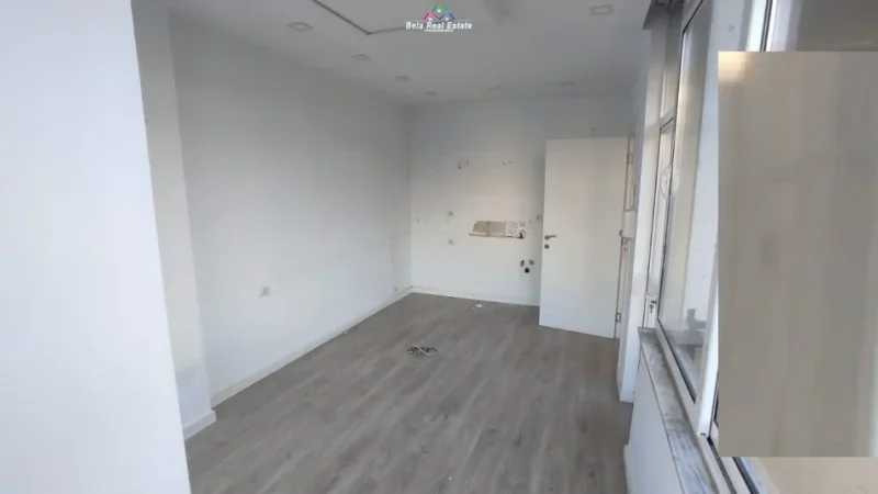 Tirane, jepet me qera zyre Kati 2, 90 m² 700 € (Shkolla e Baletit)