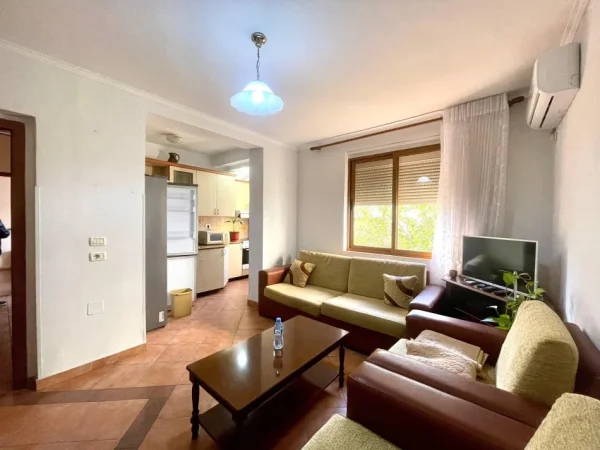 Tirane, shitet apartament 1+1 , 50 m² (Myslym Shyri)