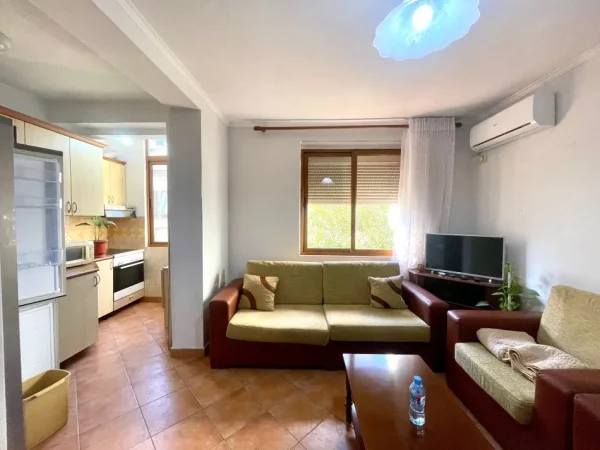 Tirane, shitet apartament 1+1 , 50 m² (Myslym Shyri)