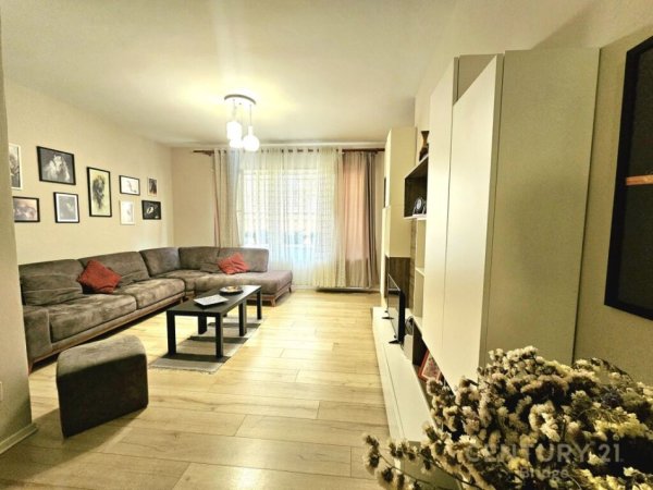 Tirane, jepet me qera apartament 2+1+Aneks+Ballkon Kati 2, 100 m² 700 € (Eduard Mano)