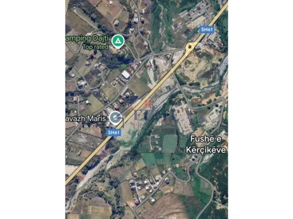 Tirane, shitet toke , 13.500 m² 1.350.000 € (Tufine)