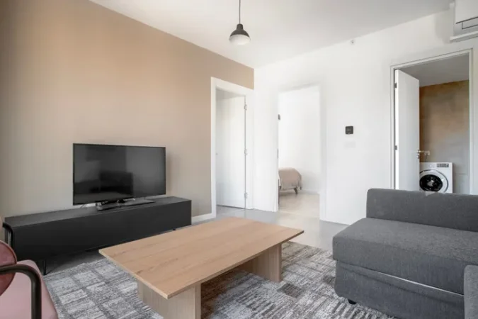 Tirane, shes Vile 3 Katshe Kati 1, 540 m² 430.000 € (prane Rruges se Elbasanit)