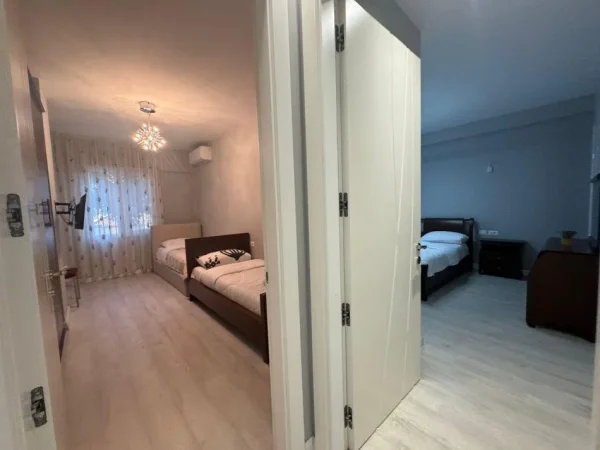 Tirane, shitet apartament 2+1 , 112 m² 265.000 € (Rruga e Barrikadave)