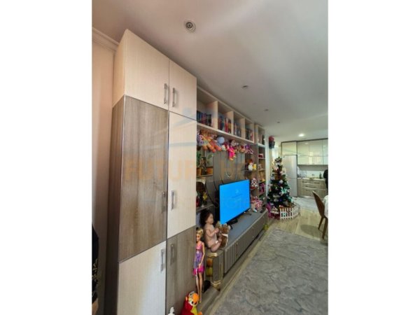 Tirane, shitet apartament 2+1+Ballkon Kati 5, 115 m² 220.000 € (RRUGA BARDHYL TIRANE)